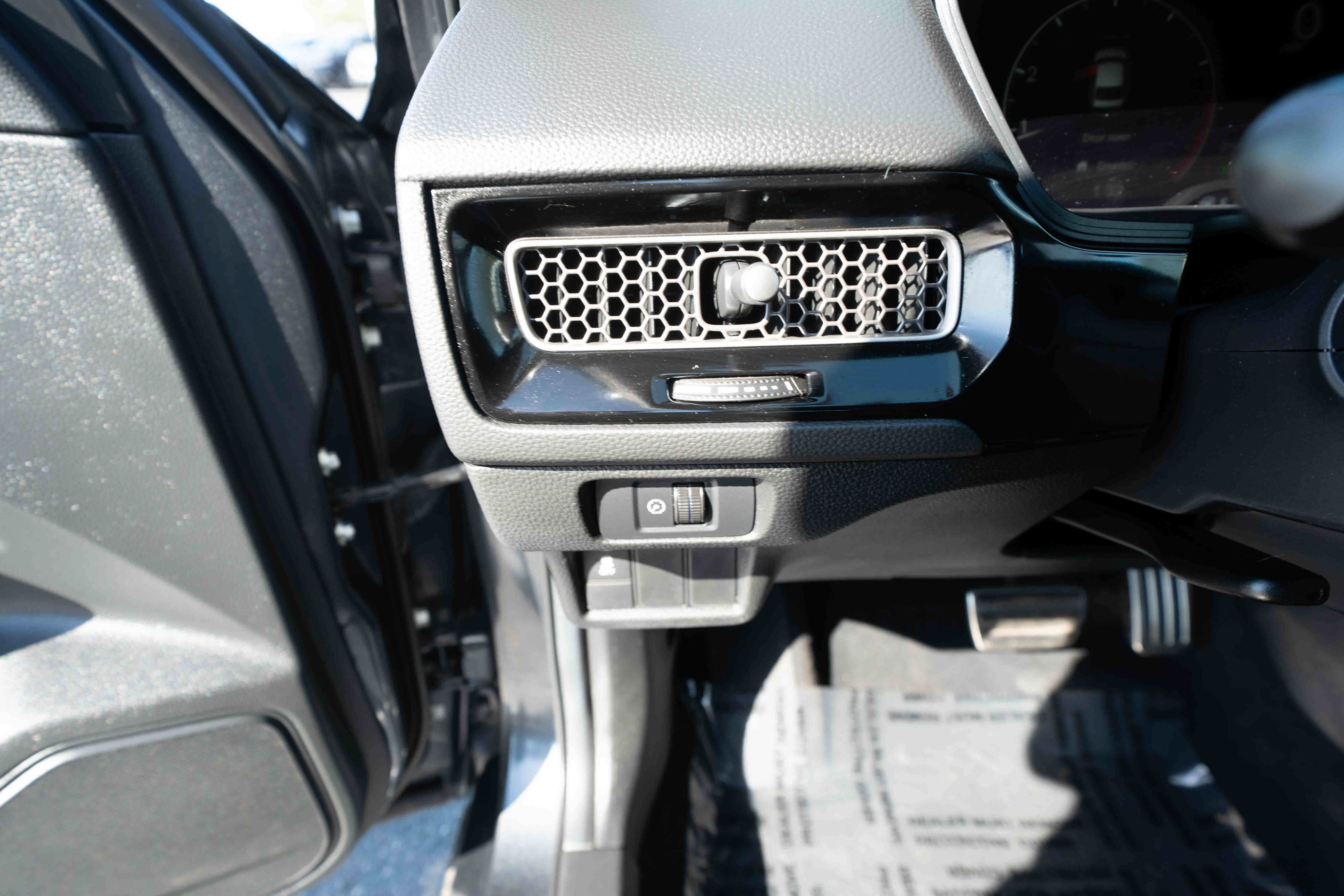 Used 2025 Honda Civic Sport image 11