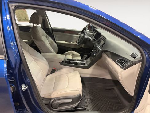 Used 2016 Hyundai Sonata Sport w/ Option Group 02 FWD image 16