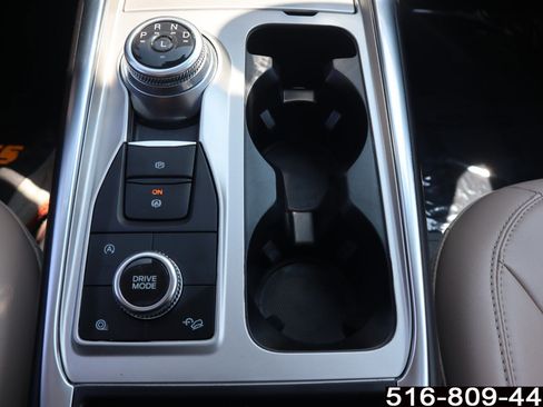 Used 2023 Ford Explorer XLT w/ Equipment Group 202A AWD/4WD image 19
