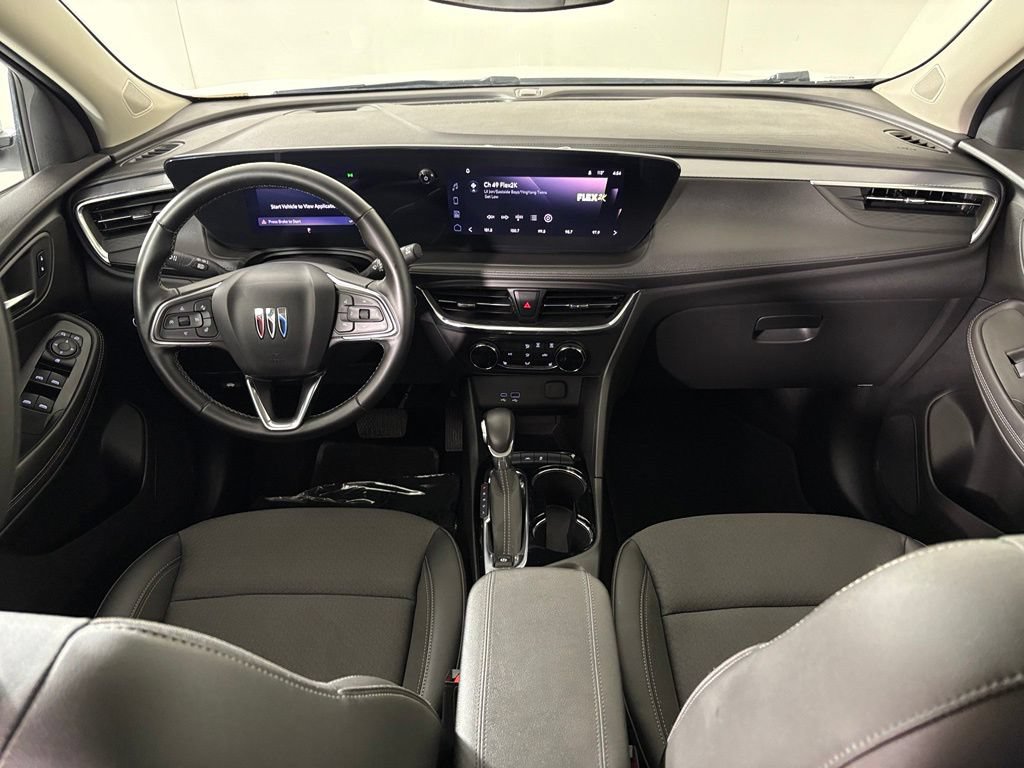Used 2024 Buick Encore GX Preferred w/ Comfort Package FWD image 33