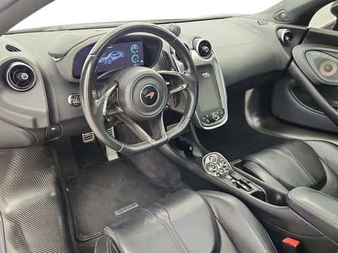 Used 2017 McLaren 570S RWD image 33