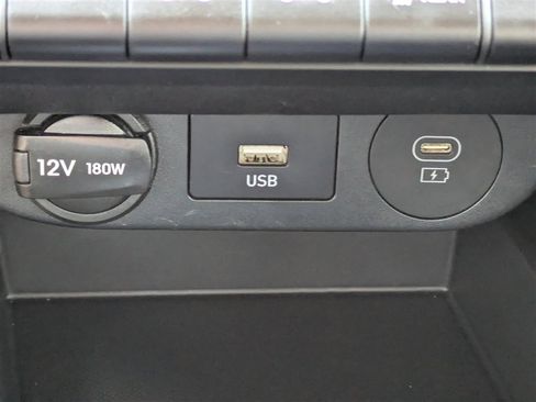 Used 2024 Hyundai Elantra SE image 20