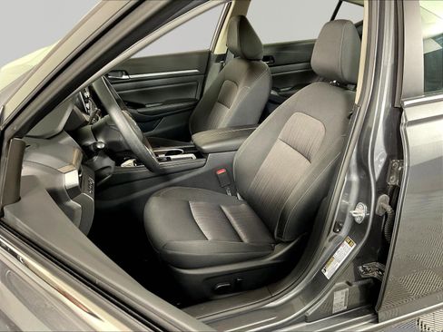 Used 2023 Nissan Altima 2.5 SV FWD image 21