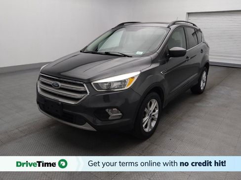 Used 2018 Ford Escape SE image 1