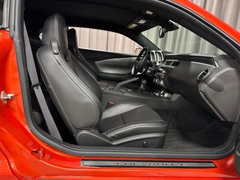 Used 2010 Chevrolet Camaro SS w/ RS Package RWD image 7