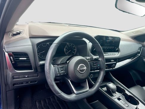 Used 2023 Nissan Rogue SL w/ SL Premium Package AWD/4WD image 9