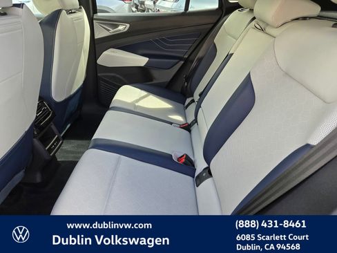 Used 2023 Volkswagen ID.4 Pro S image 11
