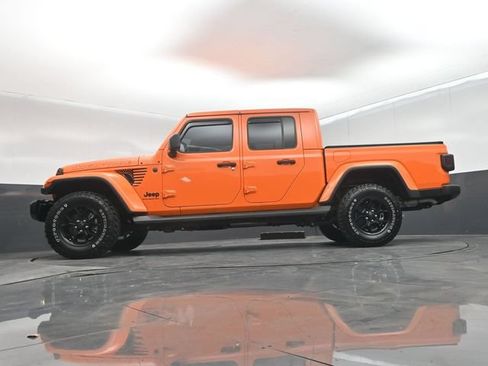 Used 2025 Jeep Gladiator Sport AWD/4WD image 48