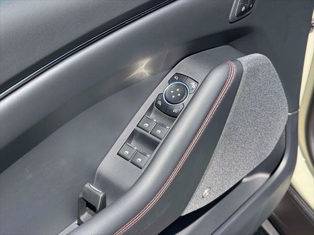 Used 2025 Ford Mustang Mach-E Premium w/ Sport Appearance Package AWD/4WD image 19