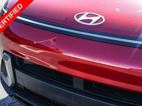 Certified 2025 Hyundai Kona SEL FWD image 11