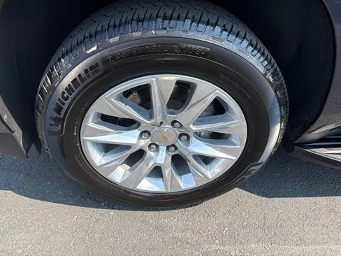 Certified 2023 Chevrolet Tahoe Premier AWD/4WD image 11