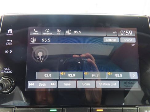 Used 2022 Honda Odyssey Touring image 25