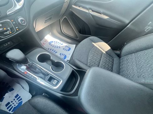 Used 2022 Chevrolet Equinox LT FWD image 21