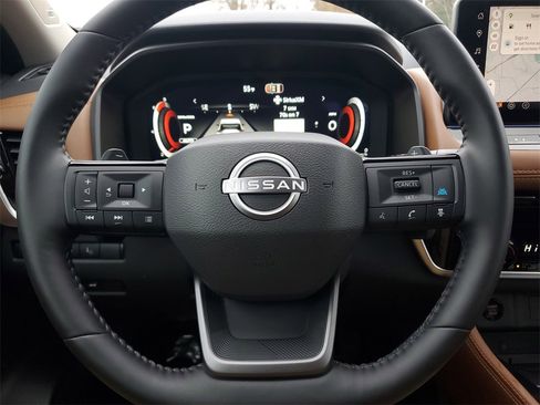 Used 2026 Nissan Rogue Platinum w/ Platinum Premium Package image 22