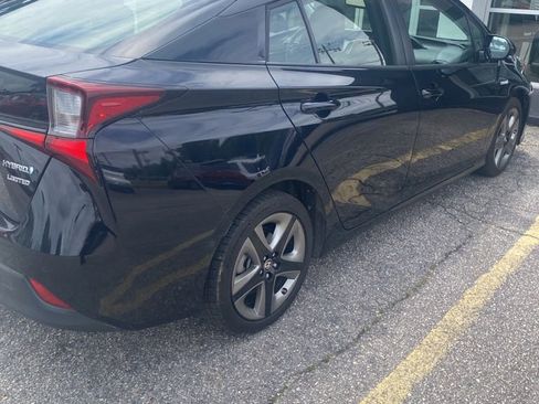 Used 2019 Toyota Prius Limited FWD image 3