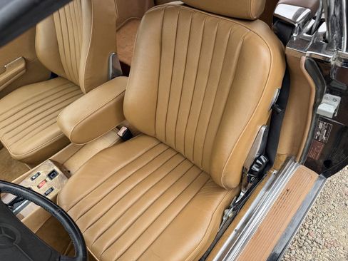 Used 1988 Mercedes-Benz 560 SL image 6