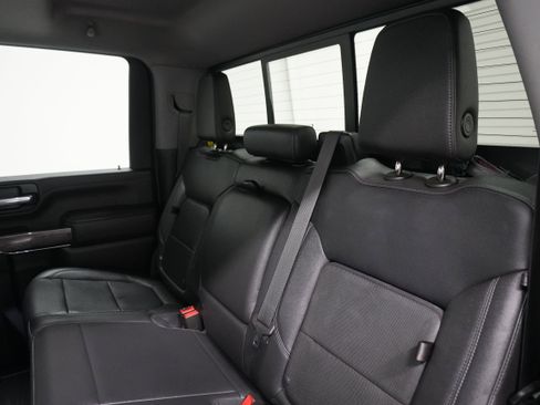 Used 2022 Chevrolet Silverado 2500 LTZ w/ LTZ Plus Package image 13