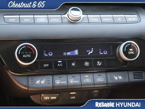 Used 2025 Hyundai Elantra Limited FWD image 37