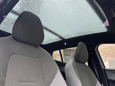 New 2026 Volvo EX30 Cross Country Ultra image 14