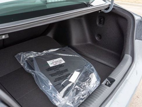 Used 2025 Honda Accord SE image 12
