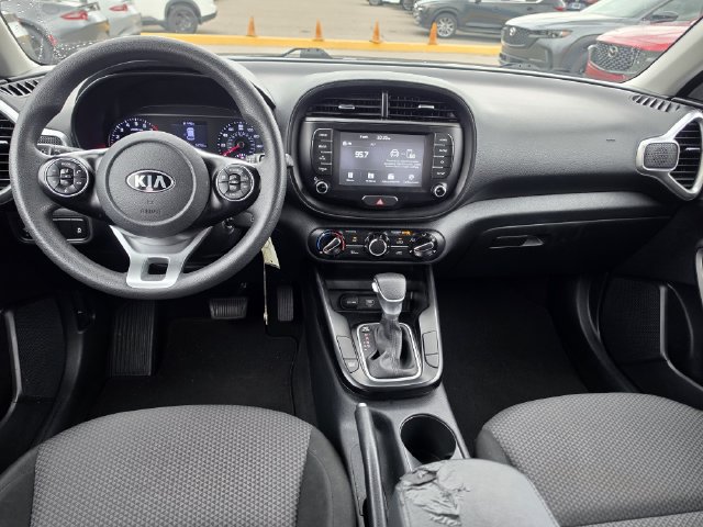 Used 2021 Kia Soul LX FWD image 7