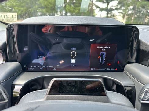 New 2025 Lincoln Aviator 2WD w/ Equipment Group 101A image 15