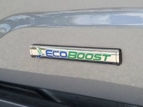 Used 2022 Ford F150 Lariat w/ Equipment Group 502A High AWD/4WD image 6