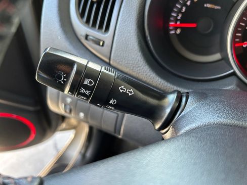 Used 2010 Kia Forte Koup SX FWD image 14