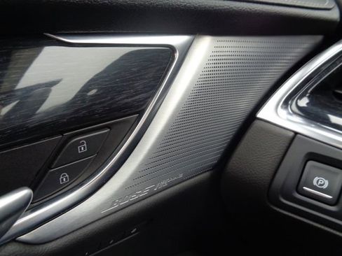 Certified 2023 Cadillac XT5 Premium Luxury w/ LPO, Floor Liner Package image 32