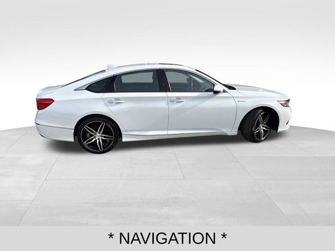 Used 2022 Honda Accord Touring image 6