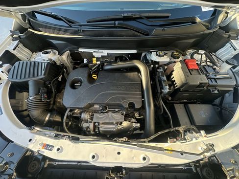 Certified 2025 Chevrolet Equinox LT image 33