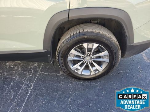 Used 2025 Chevrolet Equinox LT w/ Convenience Package II image 20