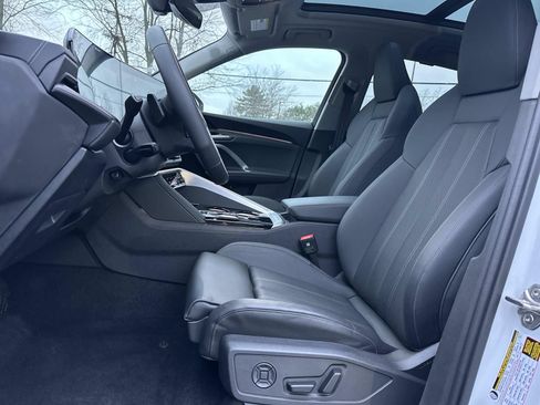 Used 2025 Audi Q5 Premium Plus AWD/4WD image 24