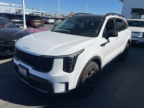 Used 2024 Kia Sorento X-Line EX image 1