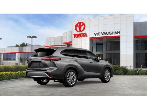 New 2026 Toyota Highlander Platinum AWD/4WD image 32