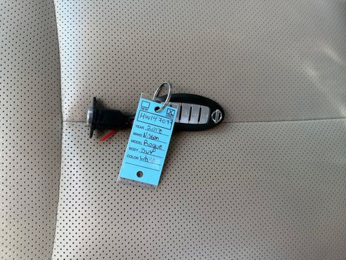 Used 2017 Nissan Rogue SL w/ SL Premium Package FWD image 32