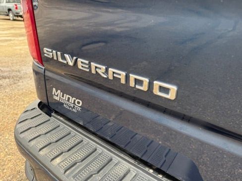 Used 2019 Chevrolet Silverado 1500 High Country w/ Safety Package II image 26