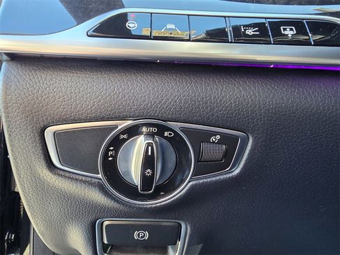 Used 2019 Mercedes-Benz S 560 4MATIC Sedan image 31