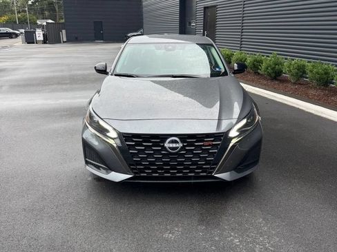 Used 2025 Nissan Altima 2.5 SR FWD image 1
