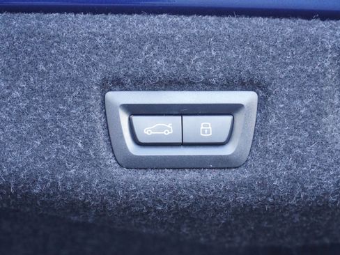 Certified 2026 BMW 540i xDrive image 39