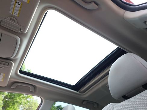 Certified 2022 Subaru Forester Premium AWD/4WD image 8