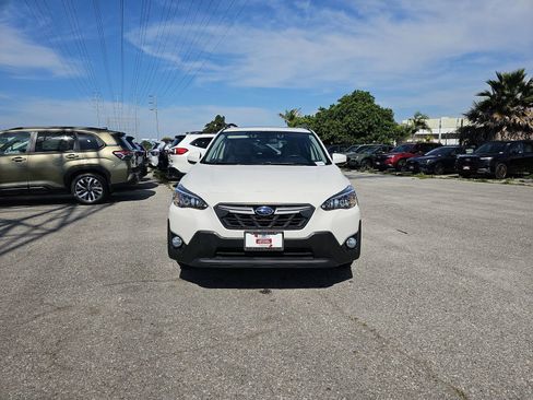 Used 2023 Subaru Crosstrek 2.0i Premium image 2