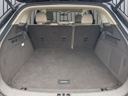 Certified 2022 Lincoln Nautilus FWD w/ Premium Package image 9