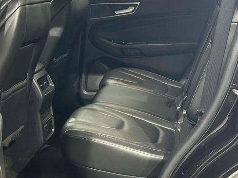 Used 2019 Ford Edge Titanium AWD/4WD image 44