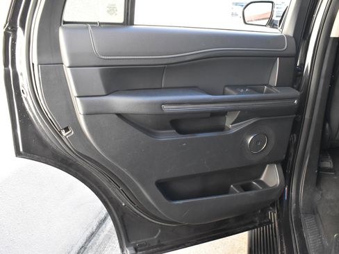 Used 2024 Ford Expedition XLT image 29