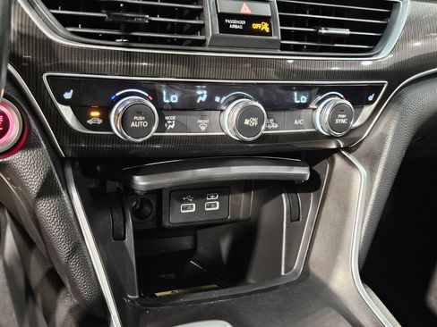 Used 2022 Honda Accord Sport image 31