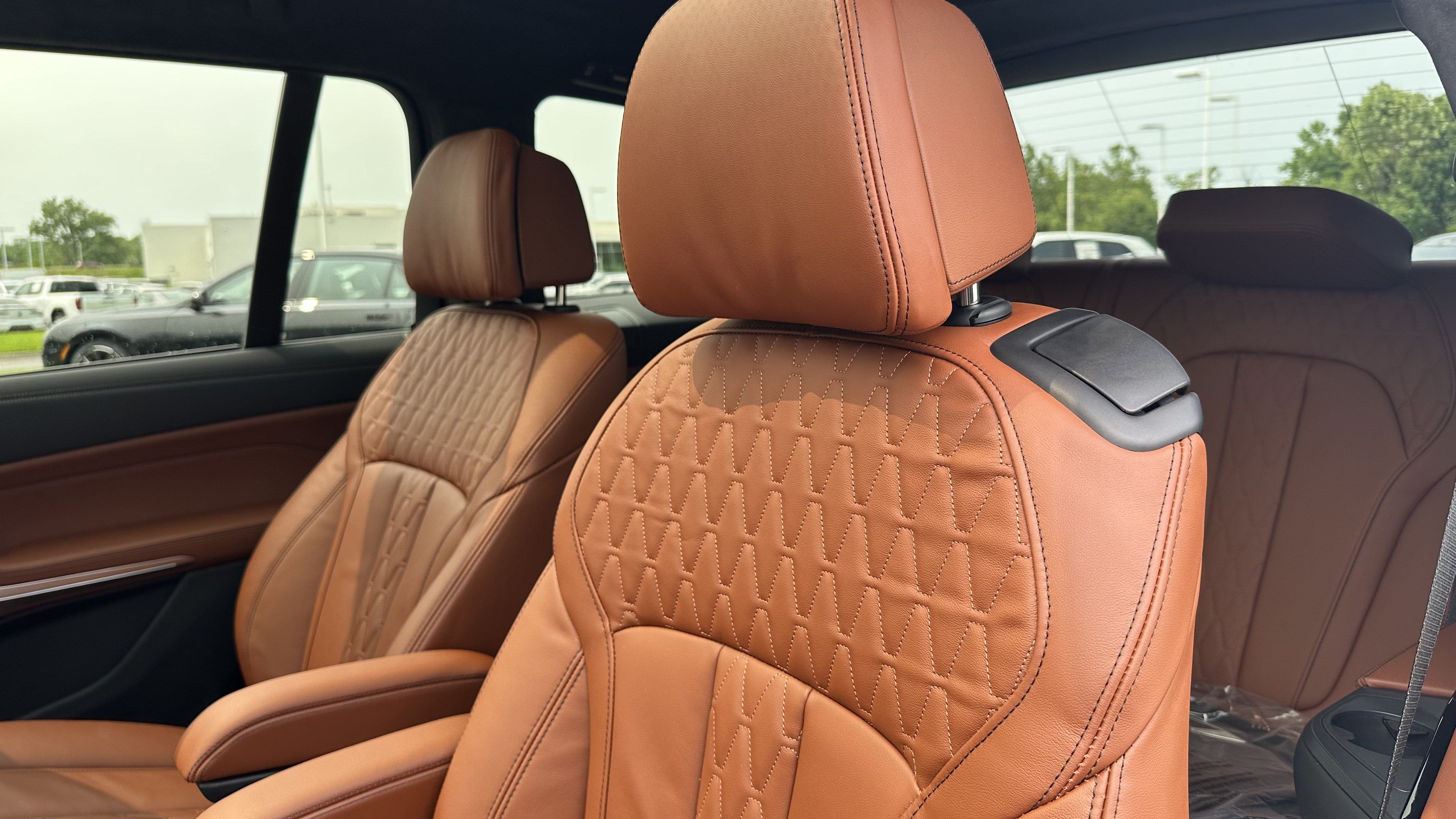 Certified 2026 BMW X7 M60i AWD/4WD image 30