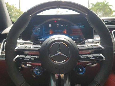 Used 2024 Mercedes-Benz S 63 AMG S image 23