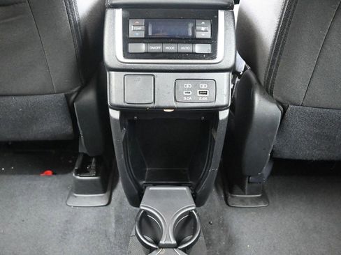 Certified 2024 Subaru Ascent Premium w/ Convenience Package image 22