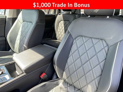 New 2025 Volkswagen Atlas SEL Premium R-Line AWD/4WD image 15